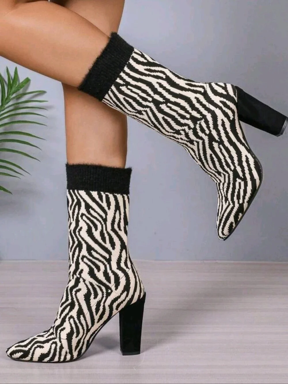 🔥 Boots‼️ Black & White Zebra Print Block Heel Mid- Calf Boots